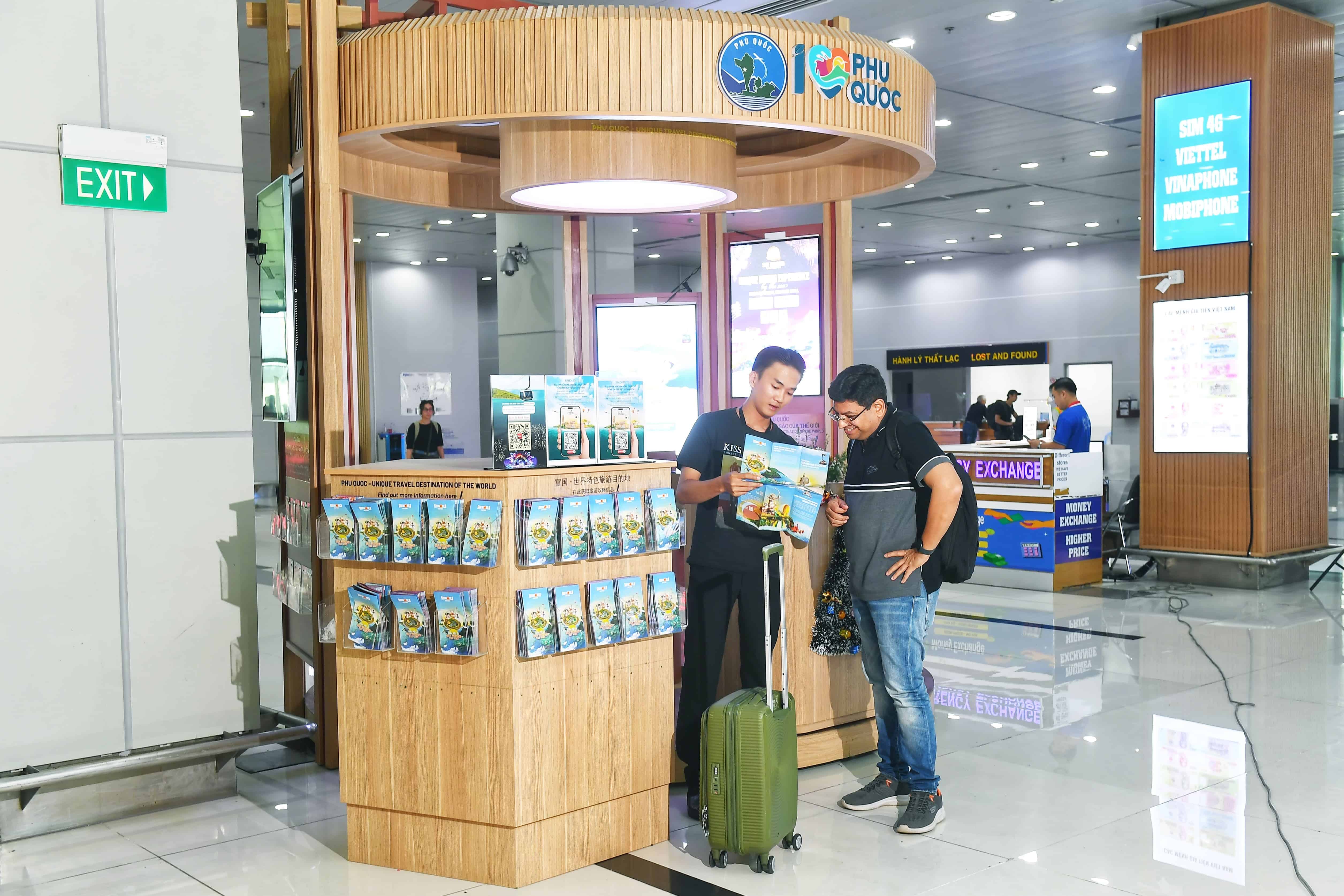 INFORMATION DESK